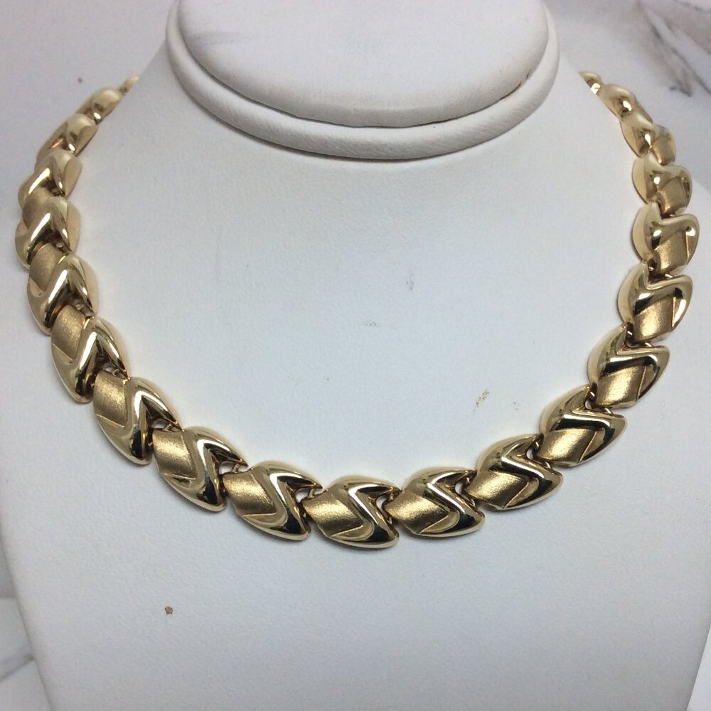 Lady's 14k Solid Real Heavy Yellow Gold XO  Necklace 31.80gr 16''